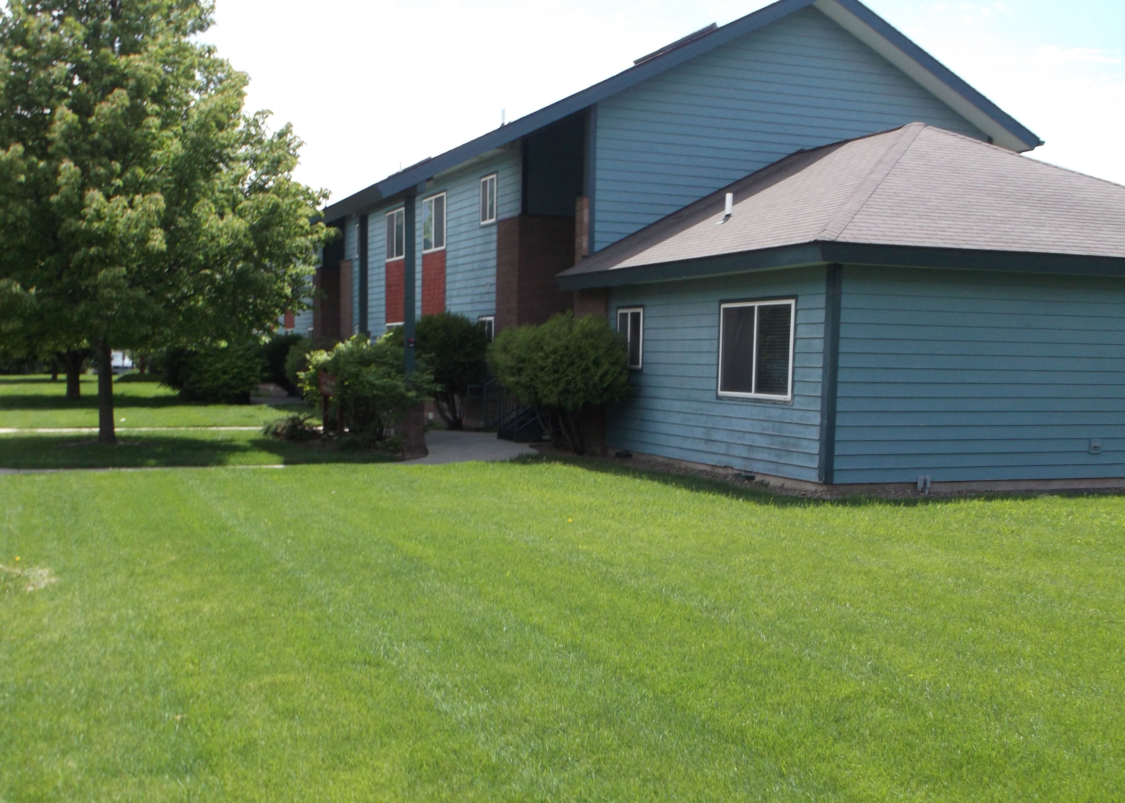 Courtyard Apartments Kalispell Apartments in Kalispell, MT